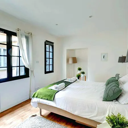 Bluestay 302 - Superb In *